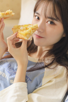 欧洲美女色XXXⅩ性视频软件